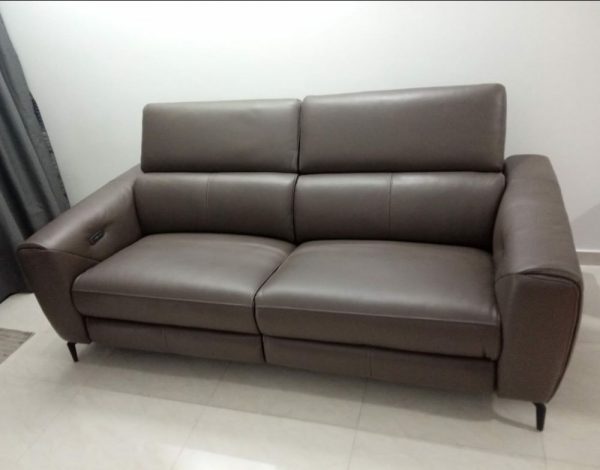 Vienna II-Electric Incliner Sofa - Carlo Hofmann